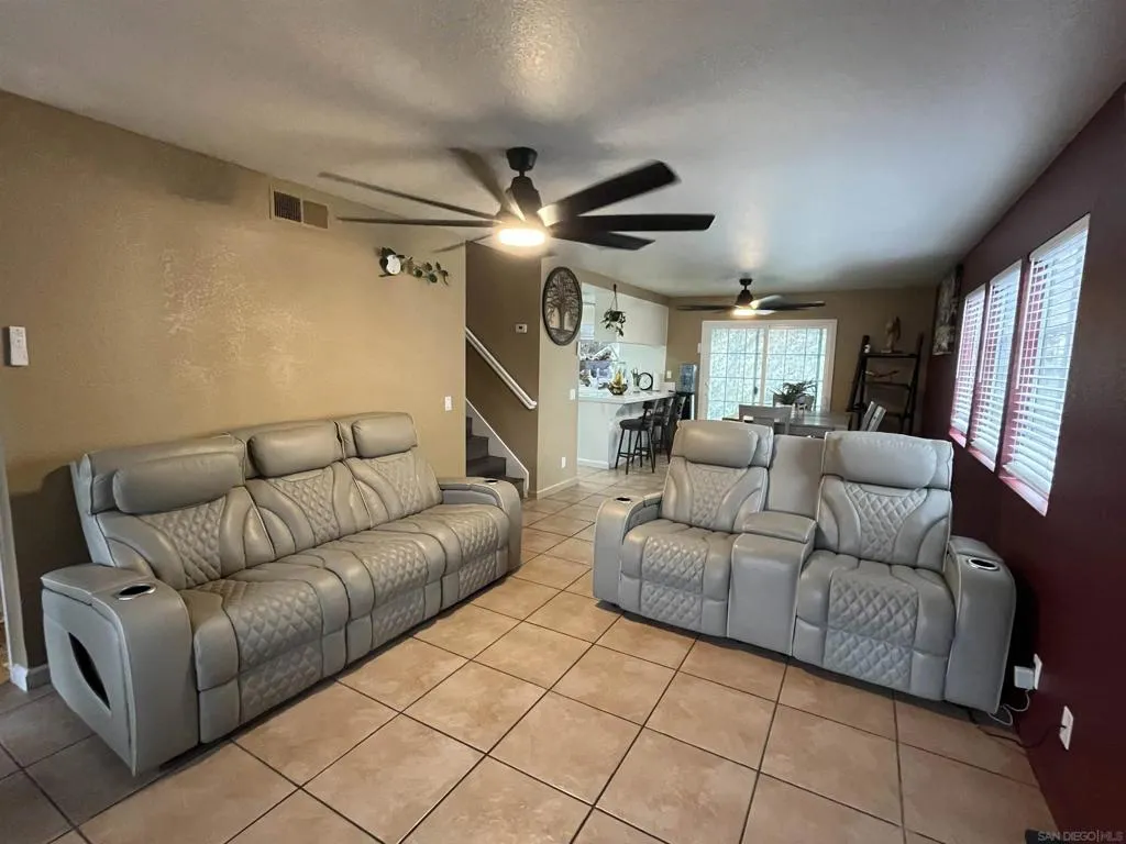 1564 Smythe Ave, San Diego, California 92173 home-pic-4